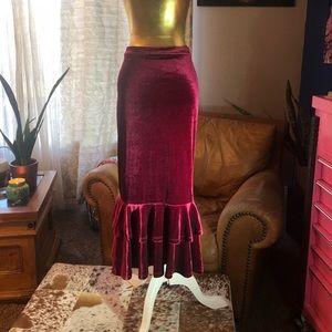 Gianni Bini Wine Layla Velvet Skirt